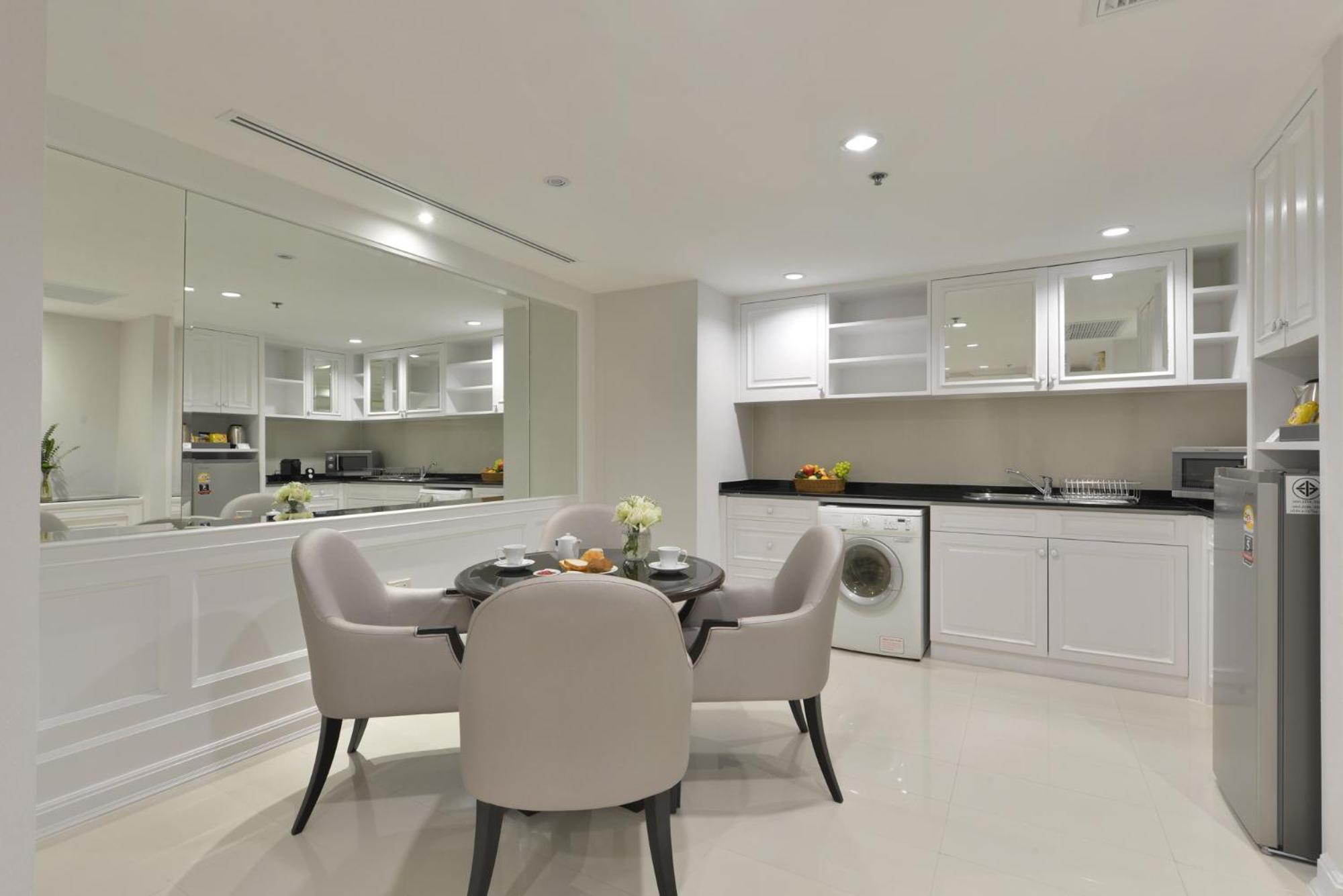 Family Room River View